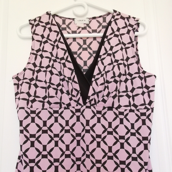 Laura top geometric pink black sleeveless V neck Work Wear - Picture 5 of 7